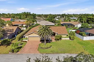 1231 Westfield Dr, Fort Myers, FL 33919 - Photo 3