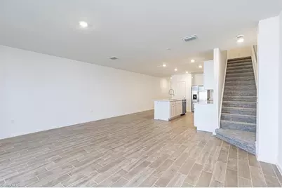 27842 Solis Grande Dr, Naples, FL 34135 - Photo 9