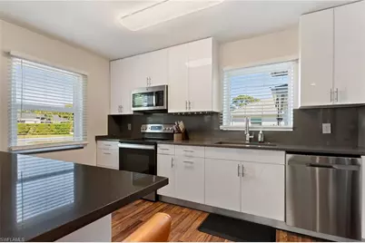 714 105th Ave N, Naples, FL 34108 - Photo 9