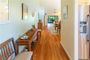 522 Beachwalk Cir, Naples, FL 34108 - Photo 5