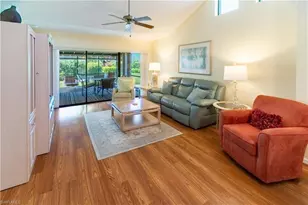 522 Beachwalk Cir, Naples, FL 34108 - Photo 9