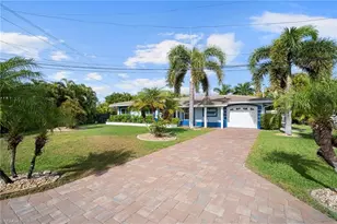 101 SE 41st Terrace, Cape Coral, FL 33904 - Photo 3