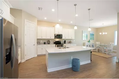 14586 Kelson Cir, Naples, FL 34114 - Photo 9