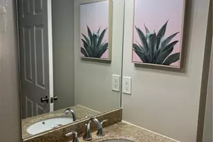 9640 Victoria Ln, Naples, FL 34109 - Photo 17