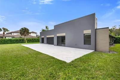 6659 Livingston Woods Ln, Naples, FL 34109 - Photo 5