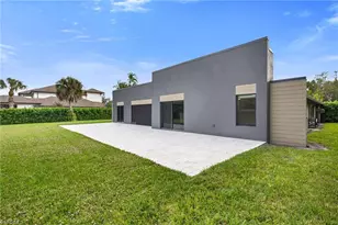 6659 Livingston Woods Ln, Naples, FL 34109 - Photo 5