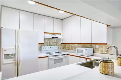 3308 Europa Dr #22, Naples, FL 34105 - Photo 11