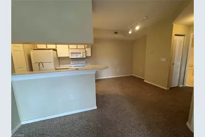 6321 Aragon Way #206, Fort Myers, FL 33966 - Photo 5