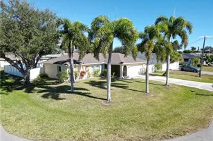 1401 SE 19th Ln, Cape Coral, FL 33990 - Photo 5