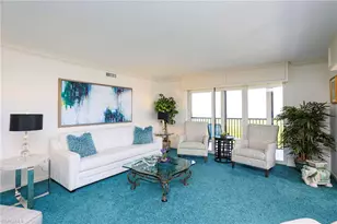 15 Bluebill Ave, Naples, FL 34108 - Photo 3