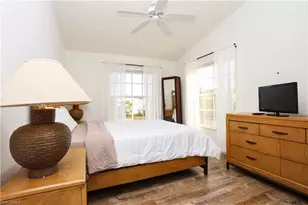 4650 St Croix Ln, Naples, FL 34109 - Photo 15