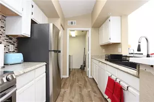 4650 St Croix Ln, Naples, FL 34109 - Photo 9