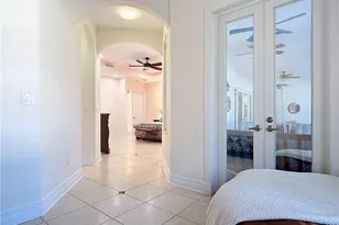 4411 Pine Ridge Rd, Naples, FL 34119 - Photo 35