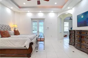 4411 Pine Ridge Rd, Naples, FL 34119 - Photo 27