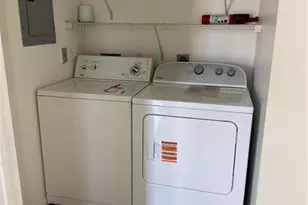 7773 Jewel Ln, Naples, FL 34109 - Photo 15