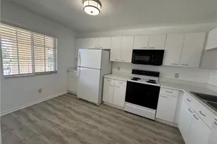 7773 Jewel Ln, Naples, FL 34109 - Photo 3