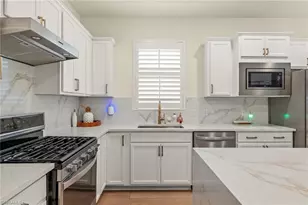 2170 Yellowfin Cir, Naples, FL 34114 - Photo 5