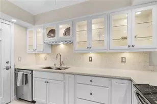 234 Banyan Blvd, Naples, FL 34102 - Photo 9