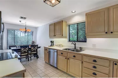 27100 Oakwood Lake Dr, Bonita Springs, FL 34134 - Photo 7