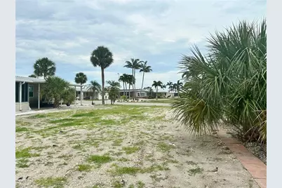 11150 Bayside Ln, Fort Myers Beach, FL 33931 - Photo 5