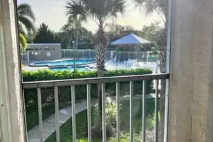 153 Santa Clara Dr, Naples, FL 34104 - Photo 9