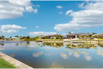 1341 NE 2nd St, Cape Coral, FL 33909 - Photo 5