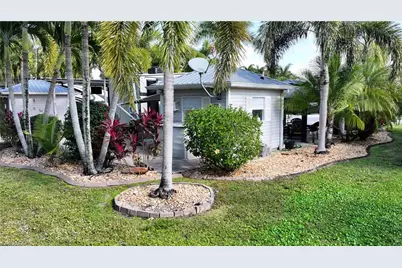 5700 Cypresswoods Resort Dr, Fort Myers, FL 33905 - Photo 15