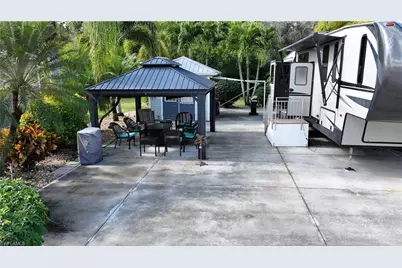 5700 Cypresswoods Resort Dr, Fort Myers, FL 33905 - Photo 7