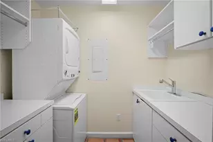 500 Tierra Mar Ln E, Naples, FL 34108 - Photo 35