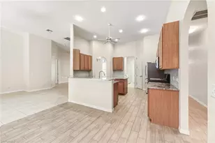 366 Burnt Pine Dr, Naples, FL 34119 - Photo 13