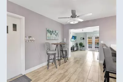 2142 Crystal Dr, Fort Myers, FL 33907 - Photo 11