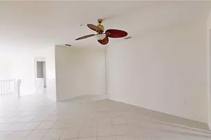 2200 Arielle Dr, Naples, FL 34109 - Photo 7