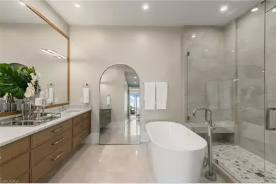 201 8th St S #301, Naples, FL 34102 - Photo 17