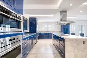 1255 Gulf Shore Blvd N, Naples, FL 34102 - Photo 13