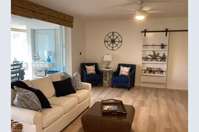 782 Eagle Creek Dr #202, Naples, FL 34113 - Photo 9