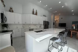 5950 Almaden Dr, Naples, FL 34119 - Photo 9