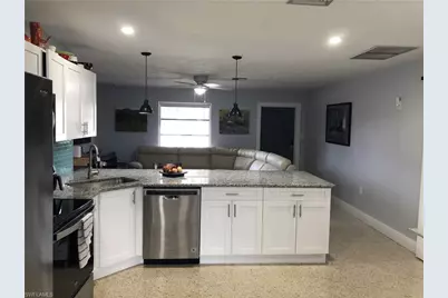 27111 Sun Aqua Ln, Bonita Springs, FL 34135 - Photo 3