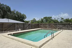 10632 Woods Cir, Bonita Springs, FL 34135 - Photo 9