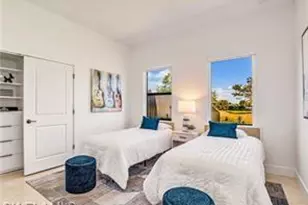 1219 NE 36th Ln, Cape Coral, FL 33909 - Photo 9