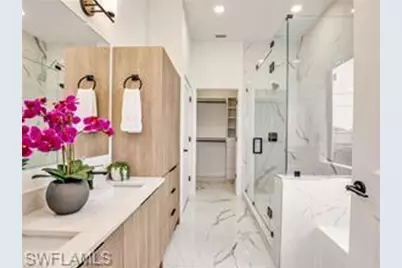 1219 NE 36th Ln, Cape Coral, FL 33909 - Photo 5