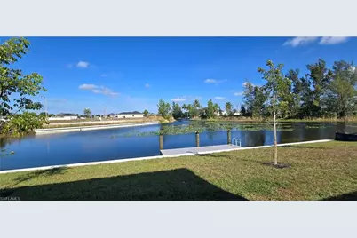 1219 NE 36th Ln, Cape Coral, FL 33909 - Photo 11