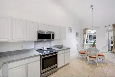 7755 Berkshire Pines Dr, Naples, FL 34104 - Photo 15