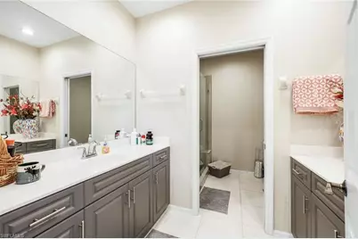 8493 Laurel Lakes Blvd, Naples, FL 34119 - Photo 23