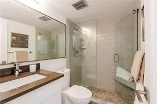 545 Broad Ave S, Naples, FL 34102 - Photo 9