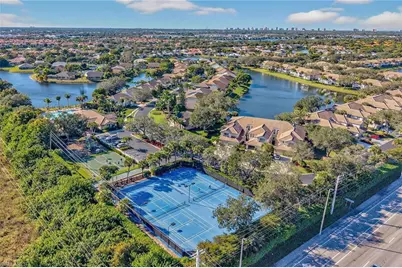 2729 Branch Ln, Naples, FL 34109 - Photo 19