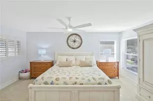 905 Carrick Bend Cir, Naples, FL 34110 - Photo 11