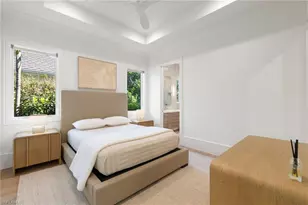 660 Wedge Dr, Naples, FL 34103 - Photo 13