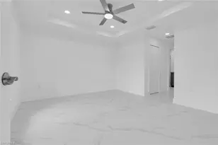 1021 Pilgrim St E, Lehigh Acres, FL 33974 - Photo 11