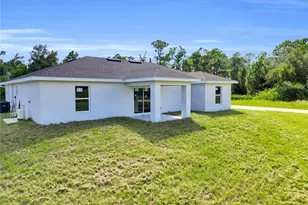 1023 Pilgrim St E, Lehigh Acres, FL 33974 - Photo 31