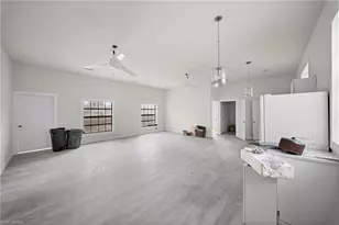 19560 Spicewood Ln, Fort Myers, FL 33908 - Photo 7